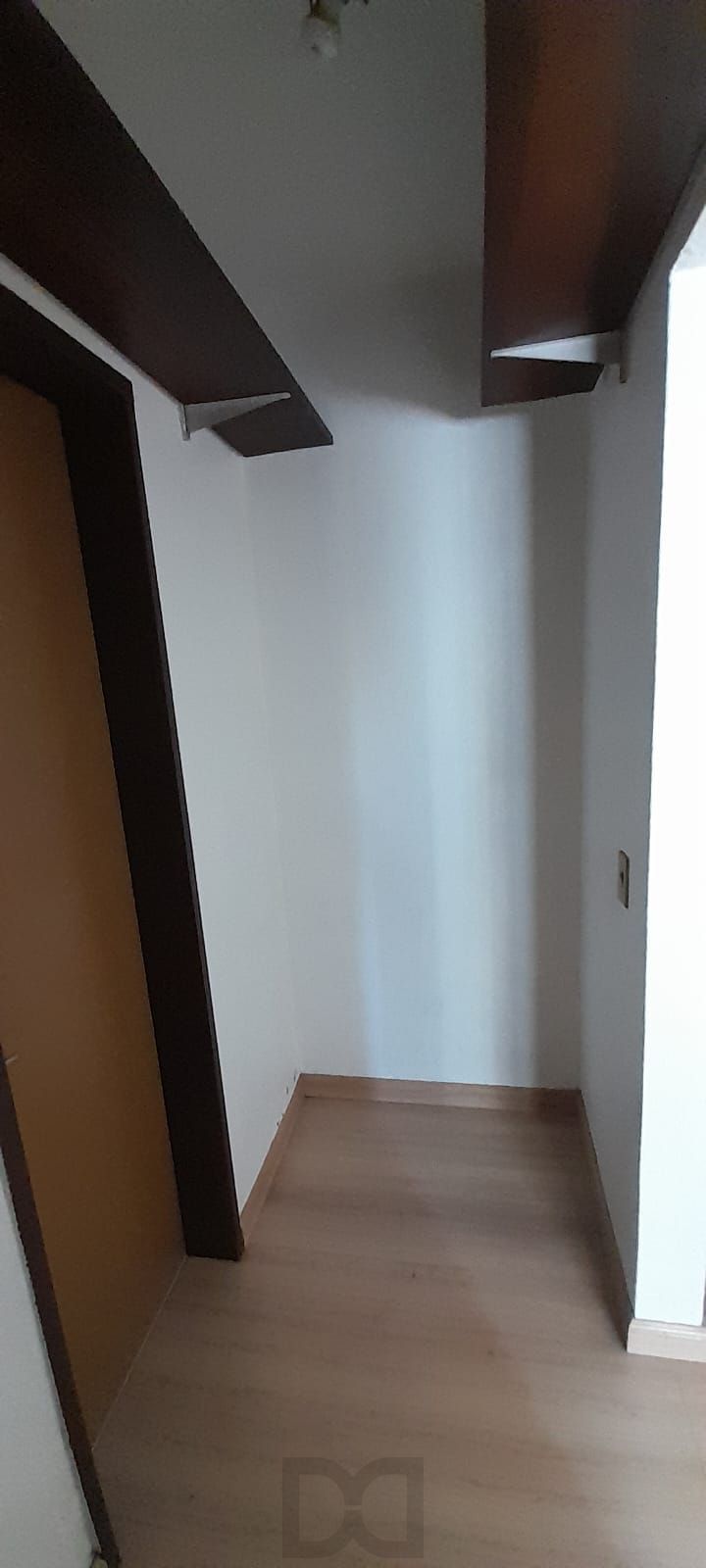 Apartamento de 1 quarto, elevador, 1 vaga coberta no bairro Partenon — foto 22