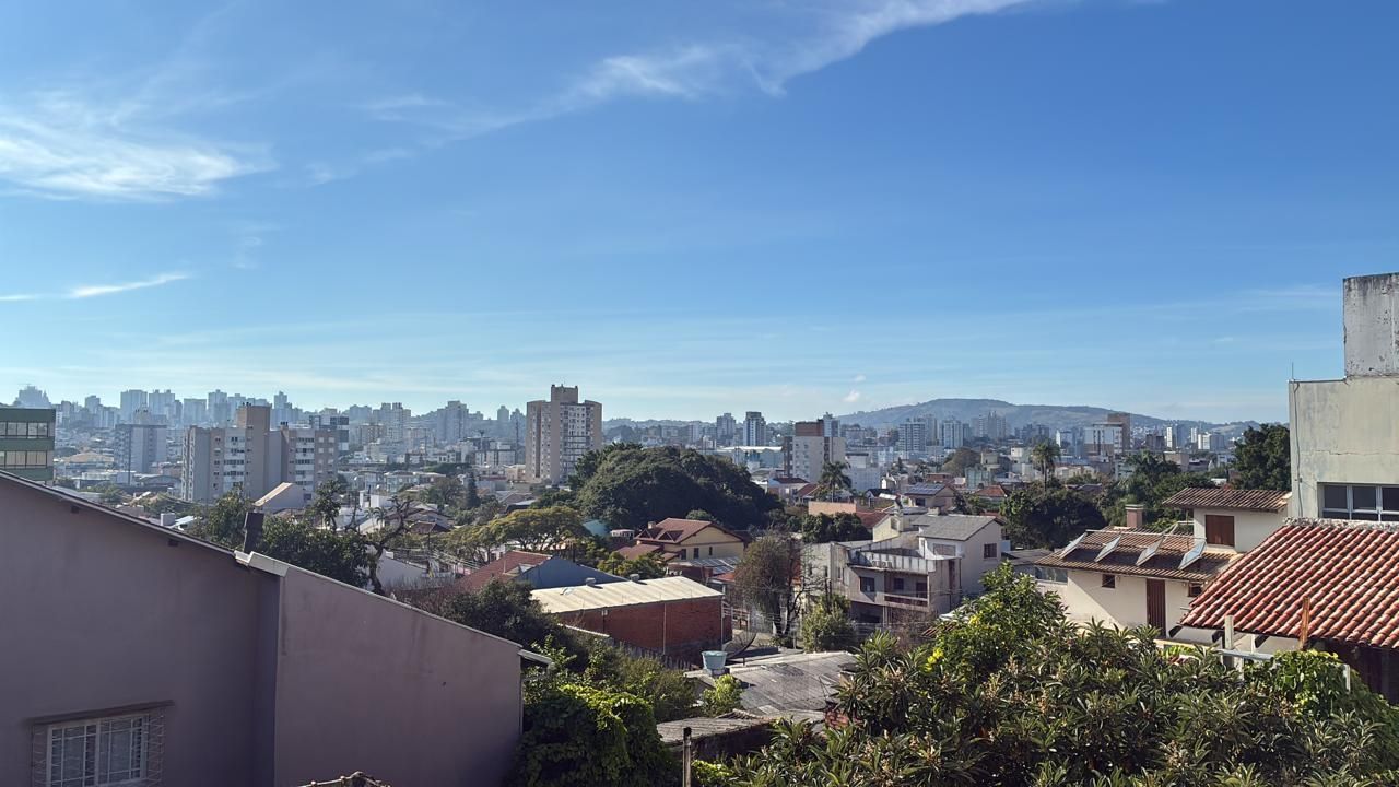 Apartamento com 2 quartos, 1dep. Empregada e sol da manha no bairro Partenon — foto 1