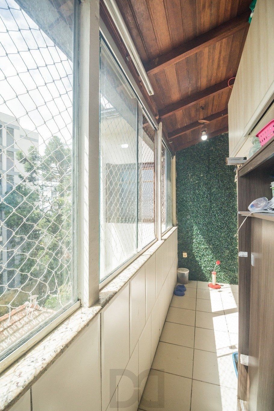 Apartamento à venda com 3 quartos e com sacada no bairro Partenon — foto 18