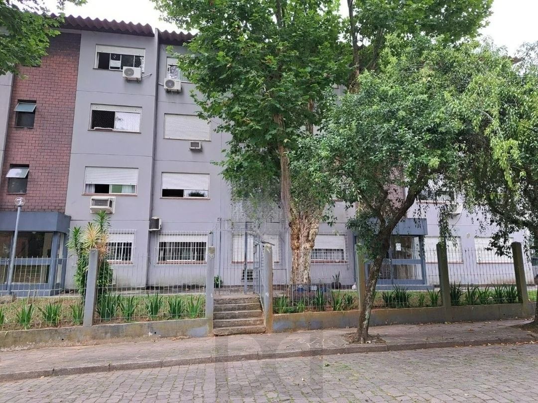 Apartamento de 3 dormitórios no bairro Jardim Itu em Porto Alegre — foto 2