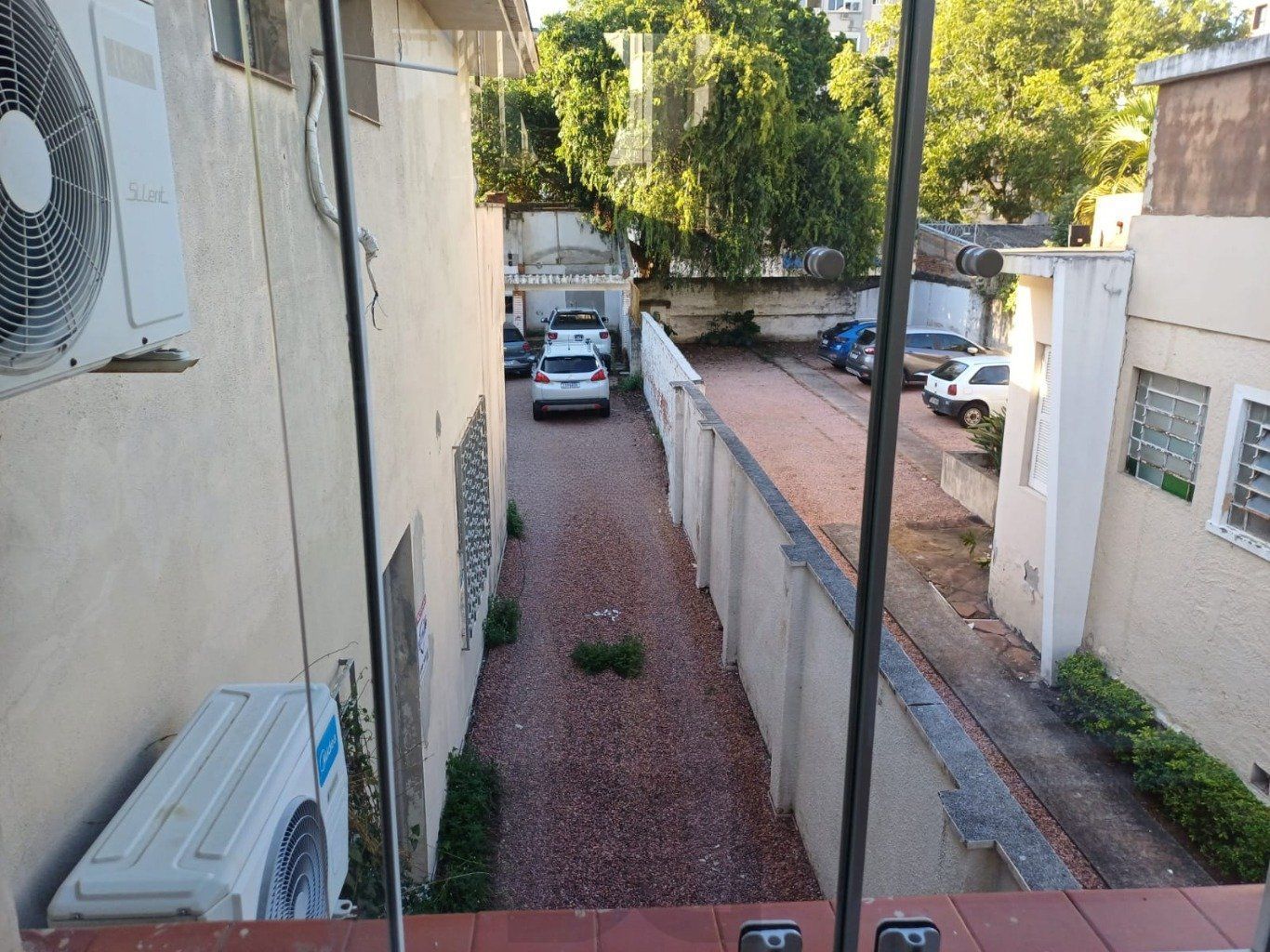 Casa com 3 quartos, 3 banheiros, 300m² e 8 vagas no Menino Deus. — foto 21