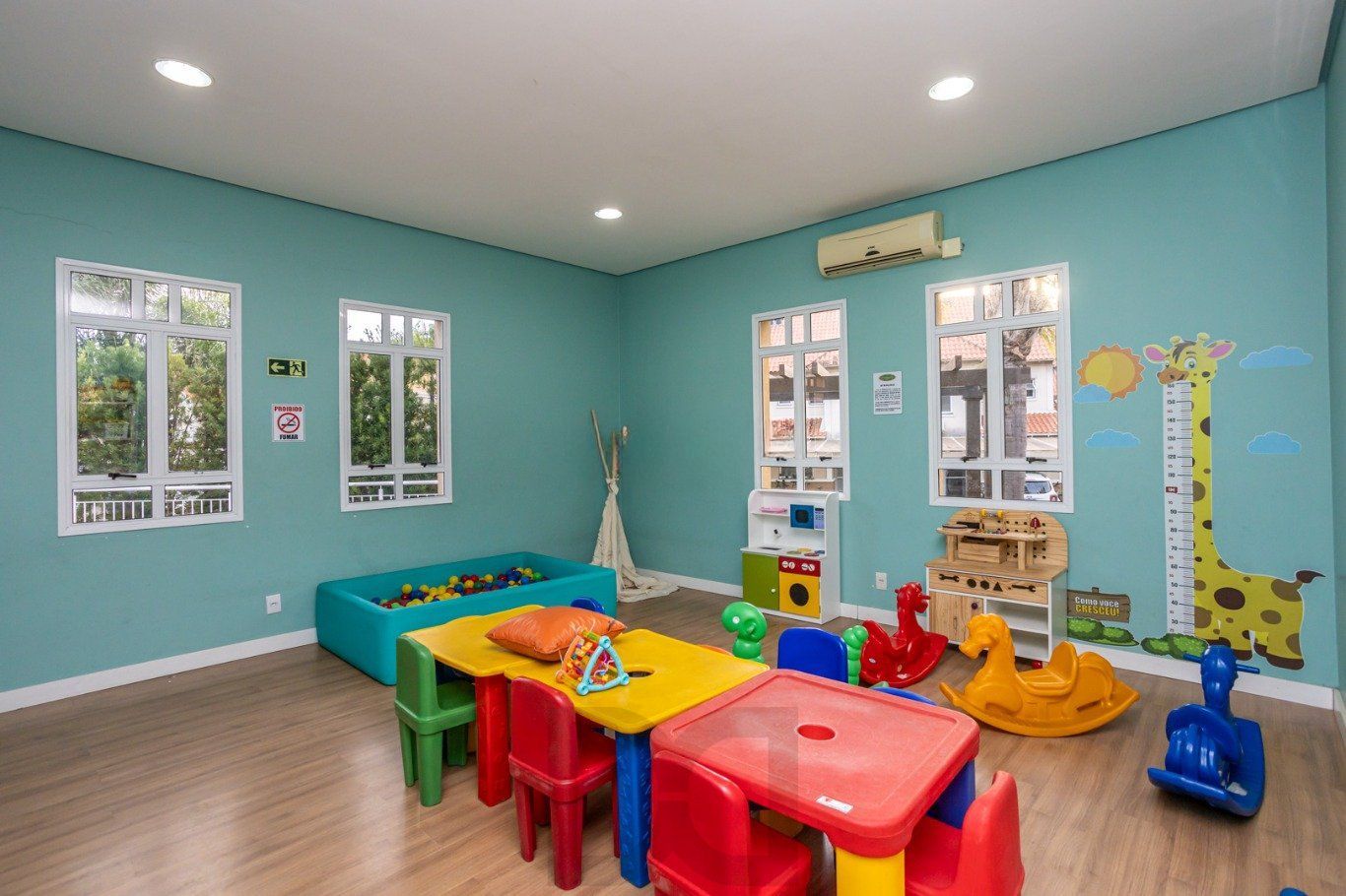 Casa com 4 quartos e 2 vagas em condomínio fechado no Bairro Ecoville. — foto 36