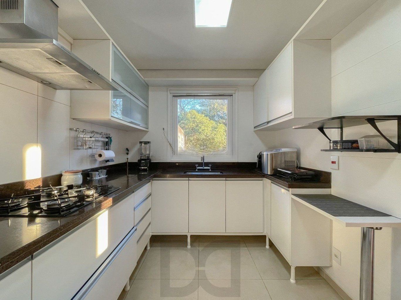 Casa com 4 quartos e 339m² à venda em Santa Tereza, Porto Alegre. — foto 9