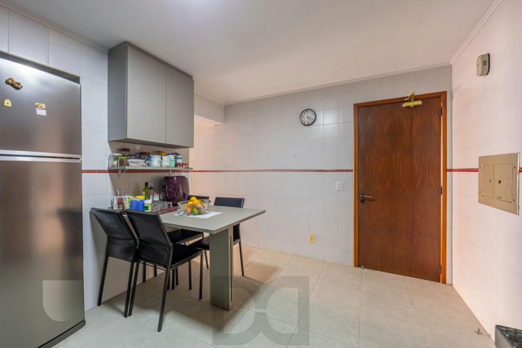 Casa com 4 Quartos, 4 banheiros, 4 vagas e 300 m² á venda Chácara Das Pedras. — foto 28