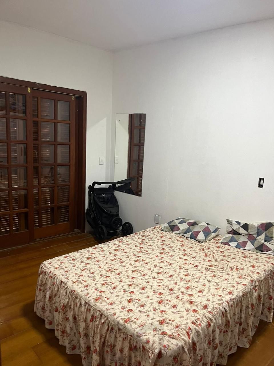 Casa com 4 quartos, sendo 1 suíte, vaga e Piscina Bairro Cavalhada — foto 9