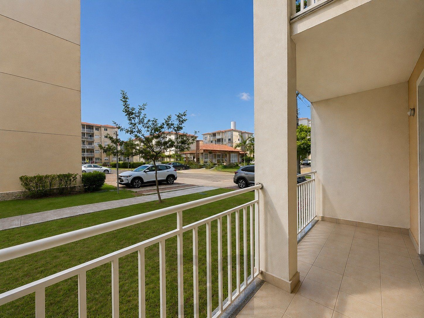 Apartamento Térreo com 3 quartos, vaga, piscina e elevador no bairro Humaitá. — foto 4
