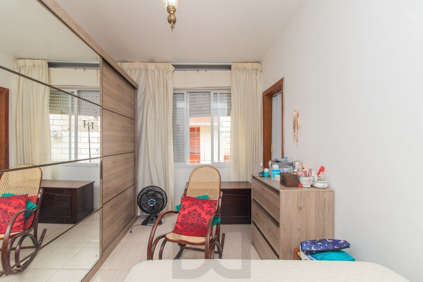 Apartamento 2 Quartos com Suíte e Pátio no Menino Deus — foto 8