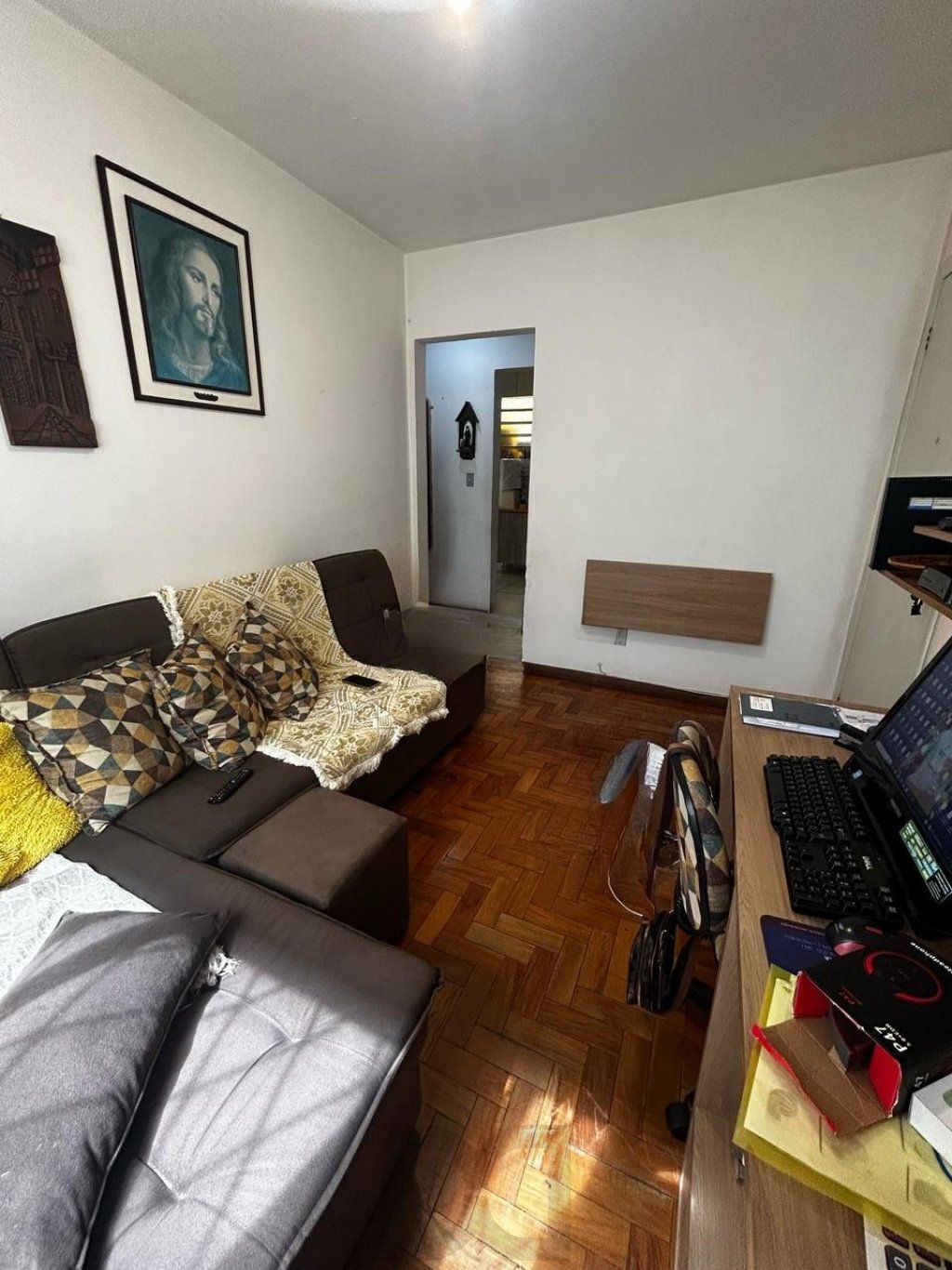 Apartamento à venda terreo com pátio e 2 dormitórios no bairro Menino Deus — foto 3