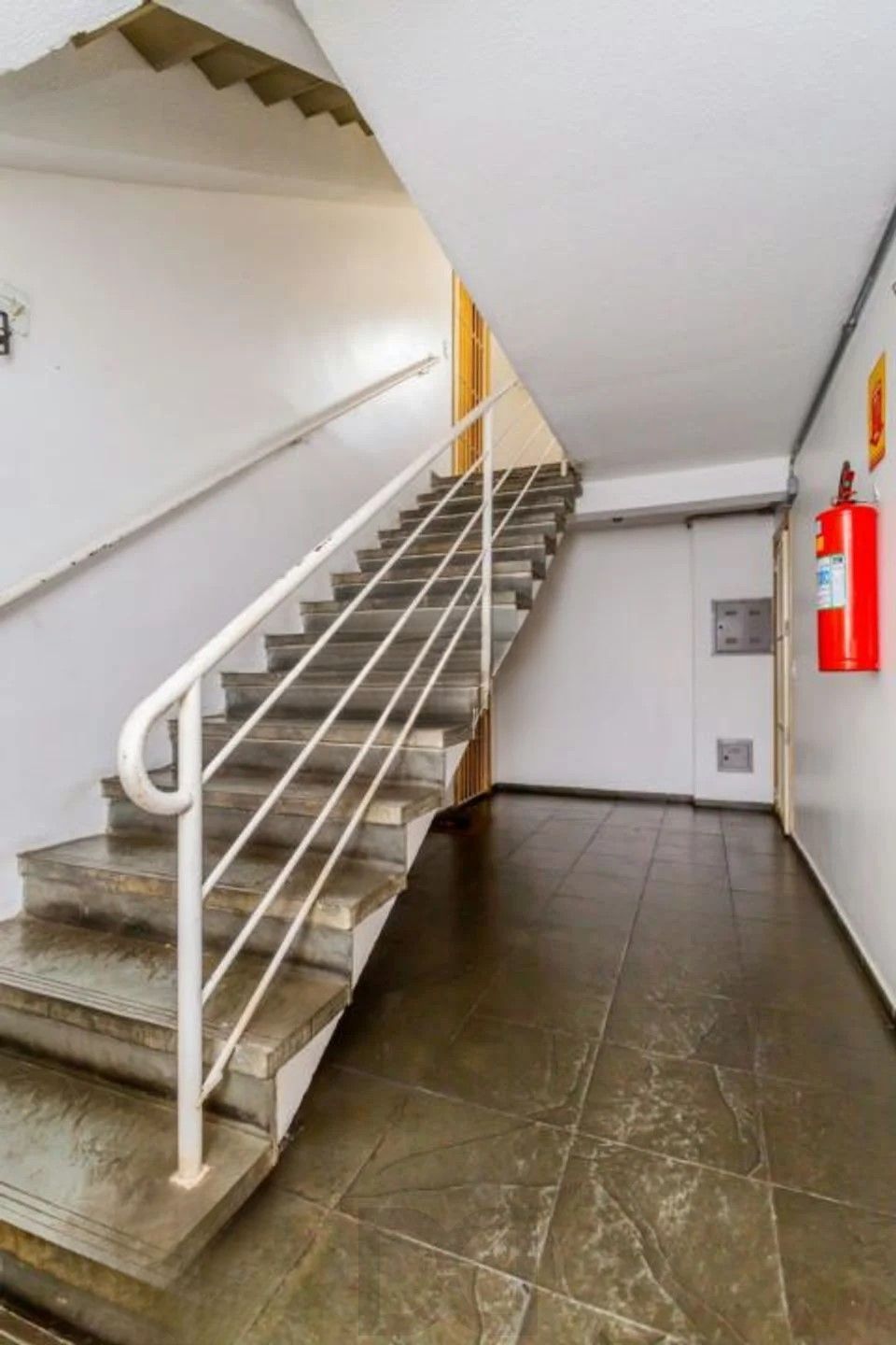 Apartamento com 2 quartos, vaga e portaria 24 hrs no bairro Rubem Berta — foto 21