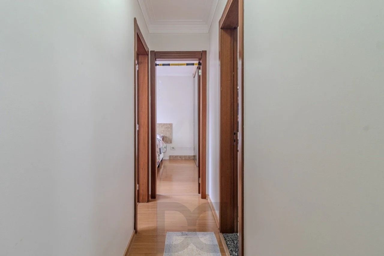 Apartamento 2 Dormitórios com 1 vaga coberta e elevador no Alto Petrópolis — foto 10