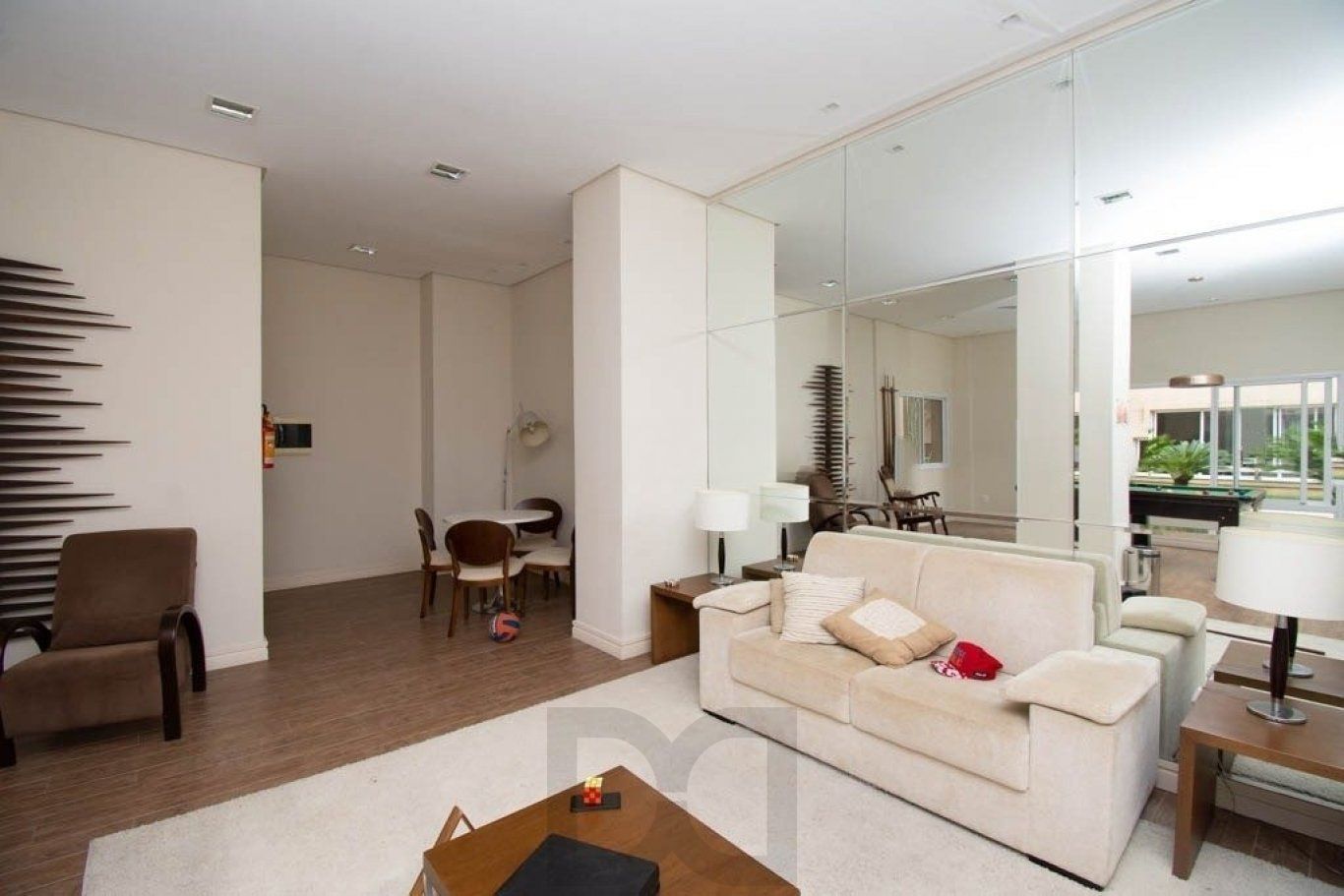 Apartamento de 2 dormitórios, 1 suíte, 2 vagas e 94m² no Jardim Europa. — foto 30