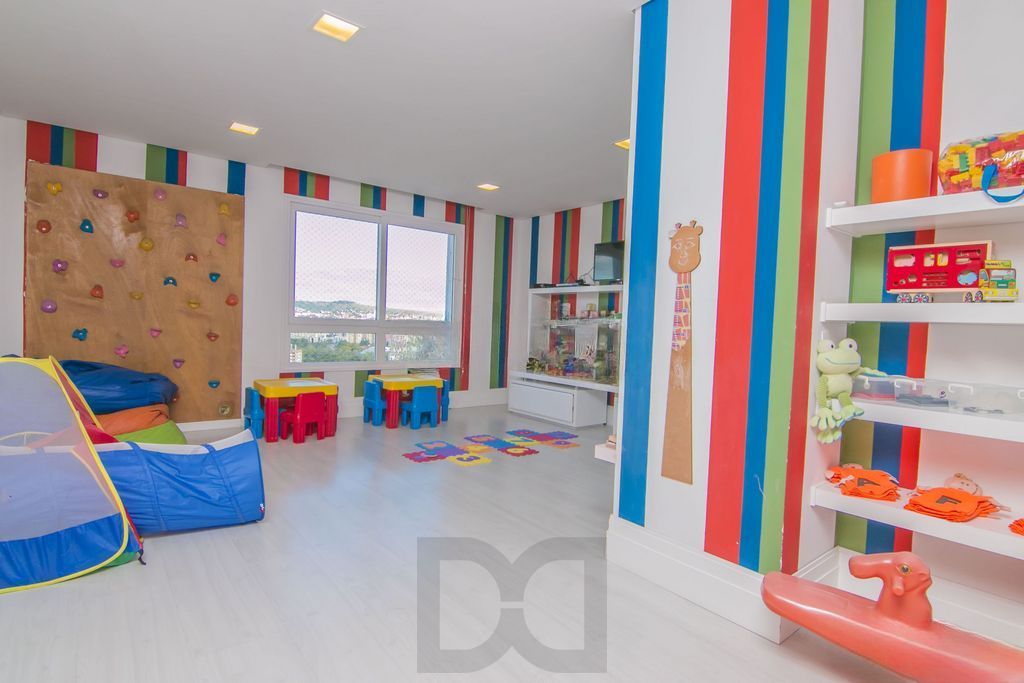 Apartamento 2 dormitórios, 1 vaga, elevador na Rua General Lima e Silva. — foto 26