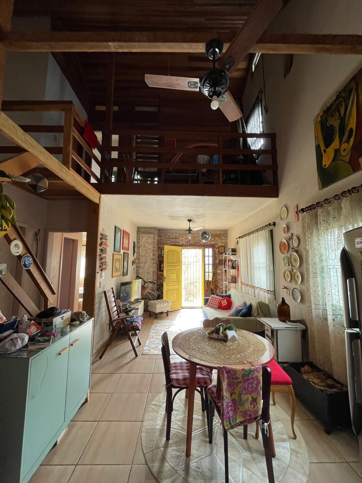 Casa com 3 quartos, suíte e 5 vagas no bairro Santo Antônio. — foto 4
