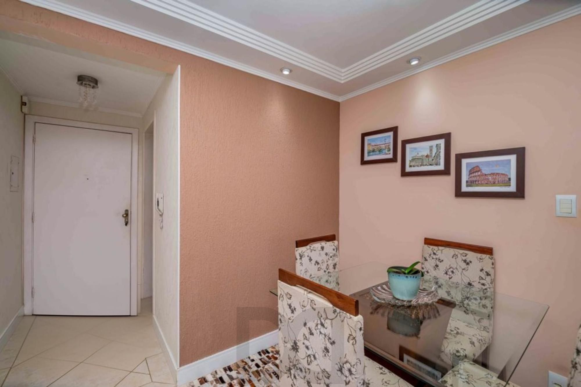 Apartamento semi mobiliado de 3 quartos, elevador, 1 vaga no bairro Cavalhada — foto 8