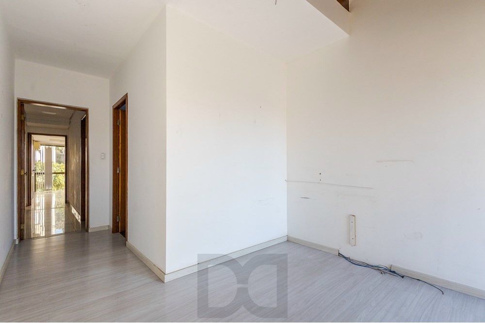 Casa com 4 quartos, 7 vagas e pátio no Bairro Higienópolis — foto 38