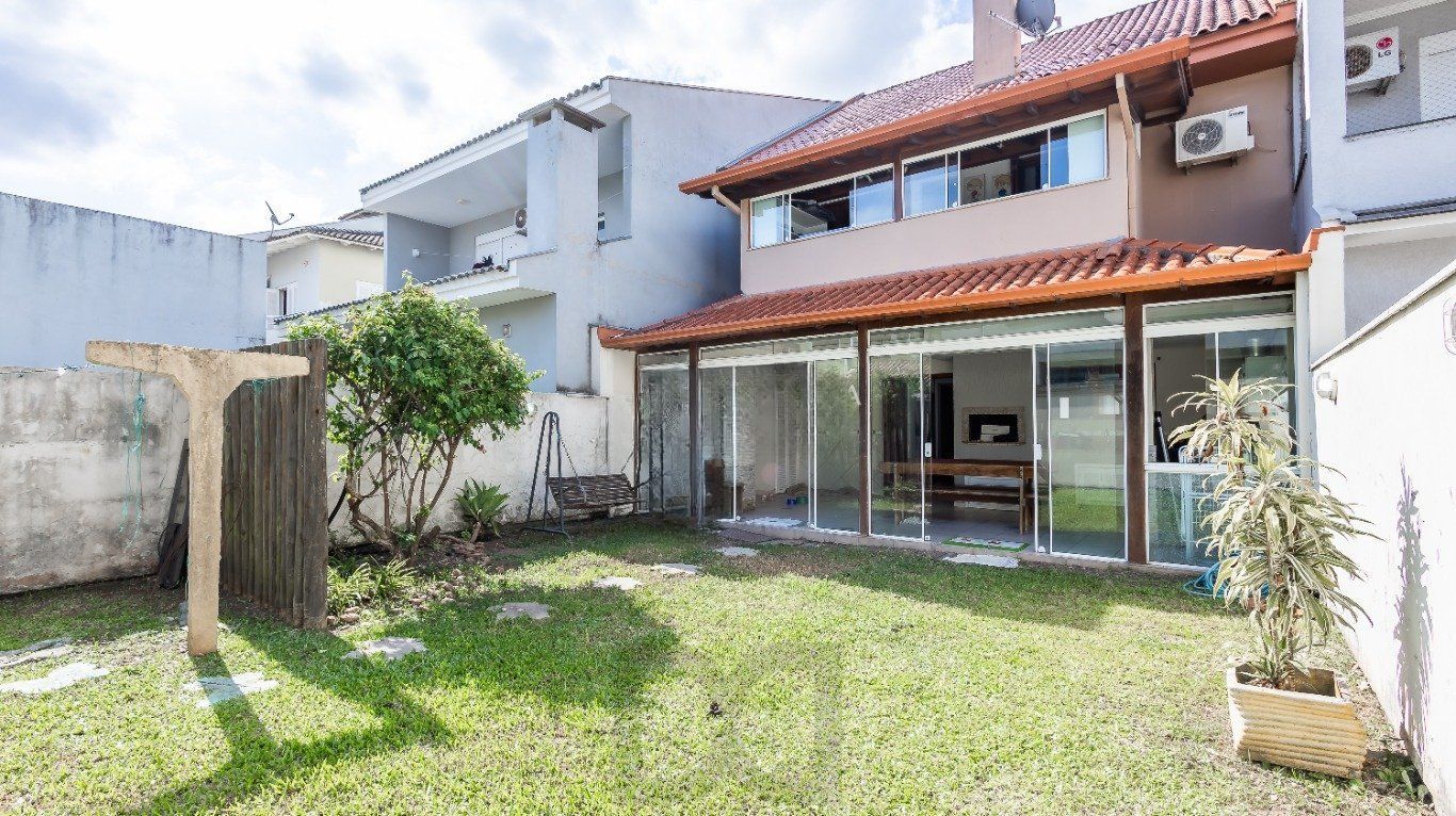 Casa em Condomínio com 4 quartos, 1 suíte e 300m² à venda em Ecoville. — foto 10