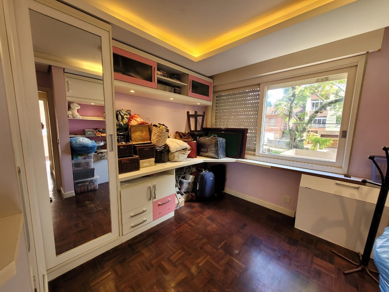 Apartamento de 3 dormitórios, 1 suíte e 1 vaga no bairro Petrópolis. — foto 15