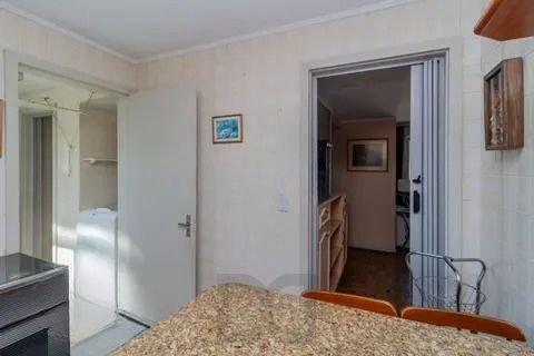 Apartamento de 2 quartos, elevador no Centro Histórico Porto Alegre. — foto 6