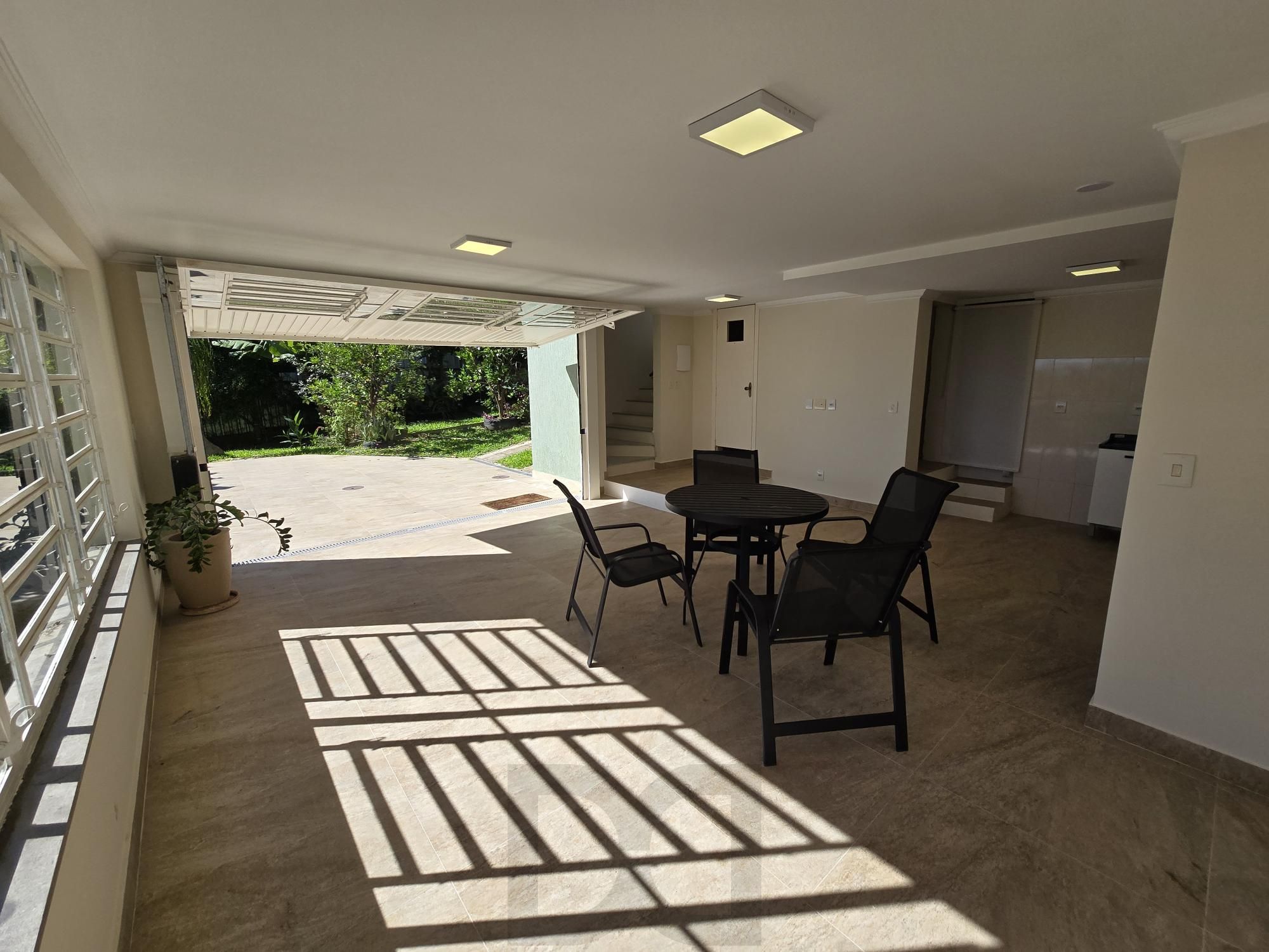 Casa 3 dormitórios, 1 suíte, 4 vagas 210 m² privativos no Belém Novo. — foto 61