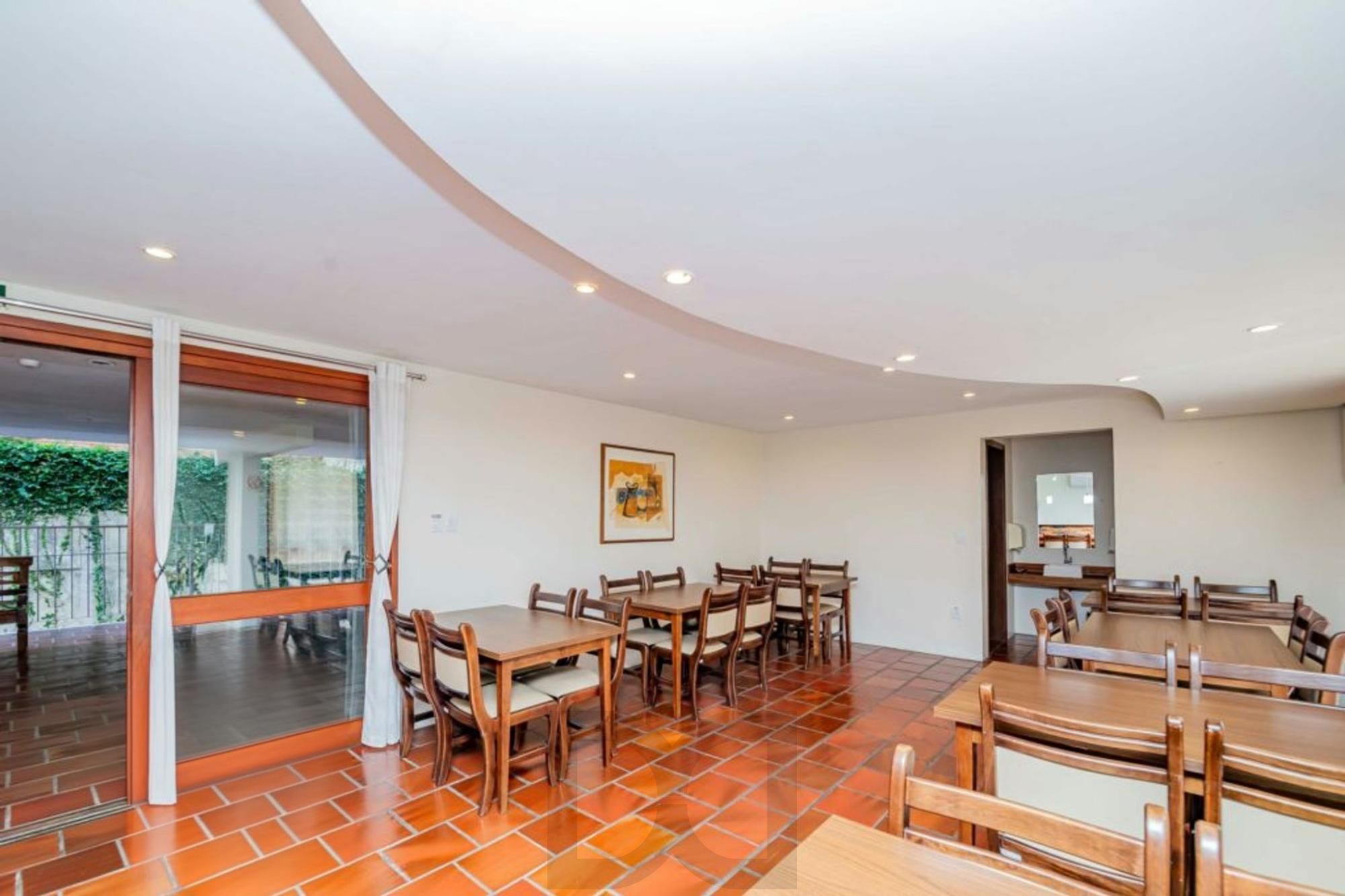 Apartamento 2 dormitórios, 1 vaga, elevador no bairro Higienópolis — foto 30