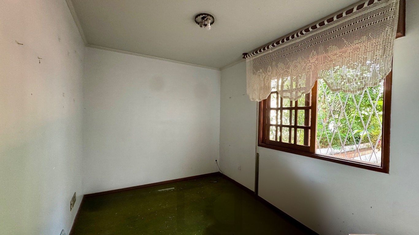 Casa com 350m², 4 quartos, 2 Suítes à venda em Azenha, Porto Alegre. — foto 8