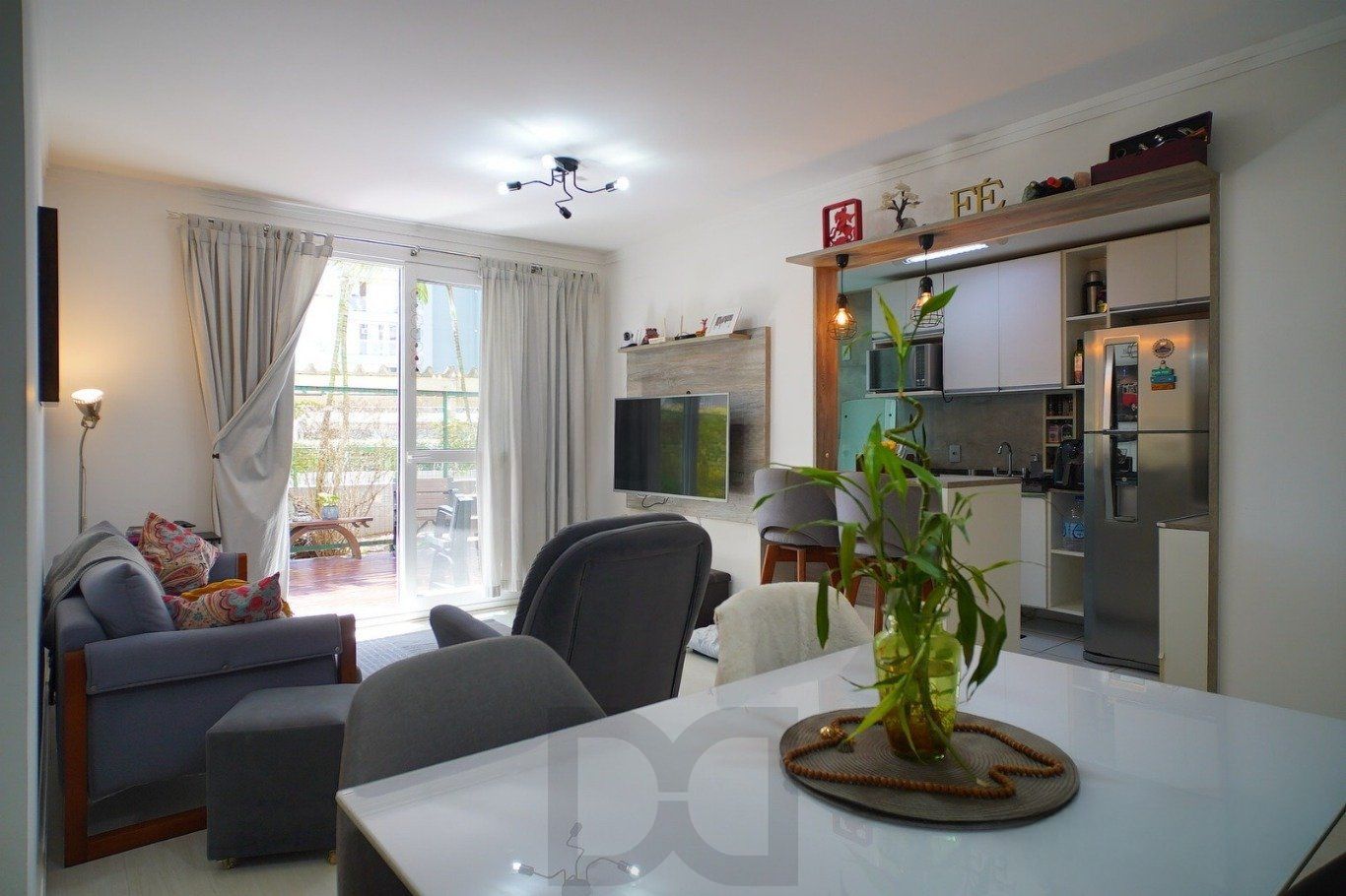 Apartamento Garden 2 Dormitórios com Vaga no Jardim Sabará — foto 1