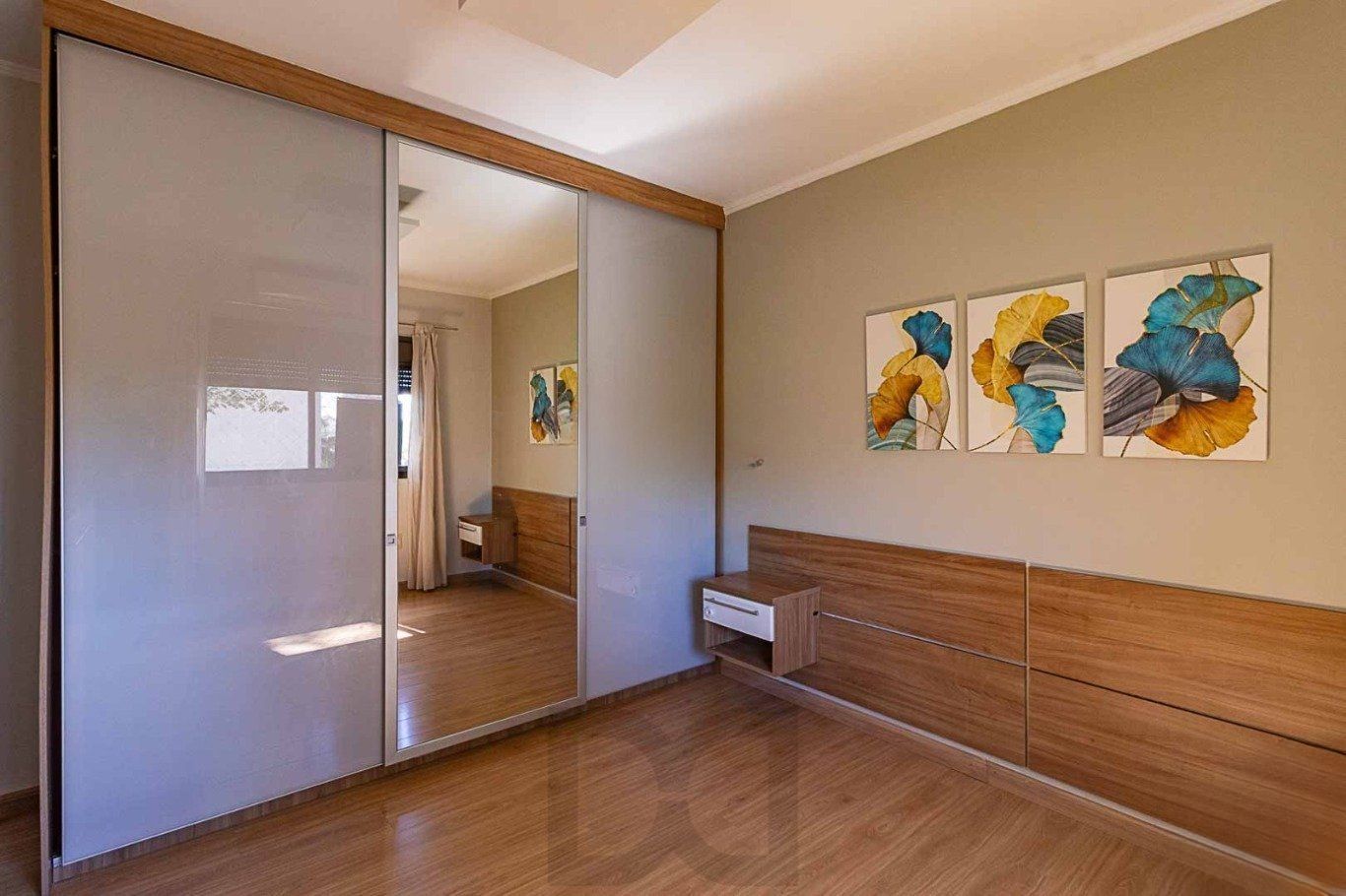 Apartamento de 2 quartos, elevador e 2 vagas no bairro Auxiliadora. — foto 8