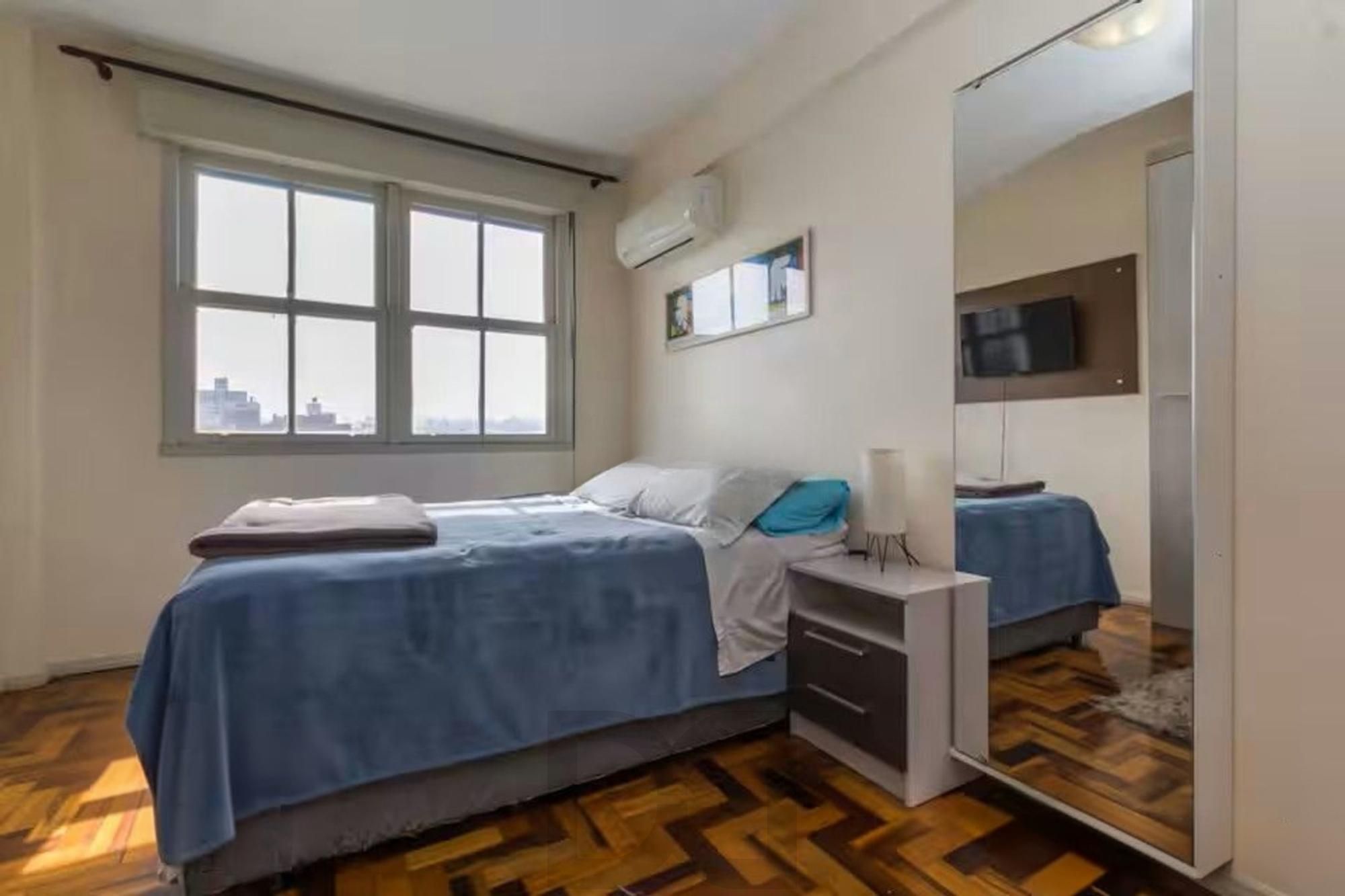 Apartamento 2 Dormitórios com Elevador à Venda na Azenha – Porto Alegre — foto 13