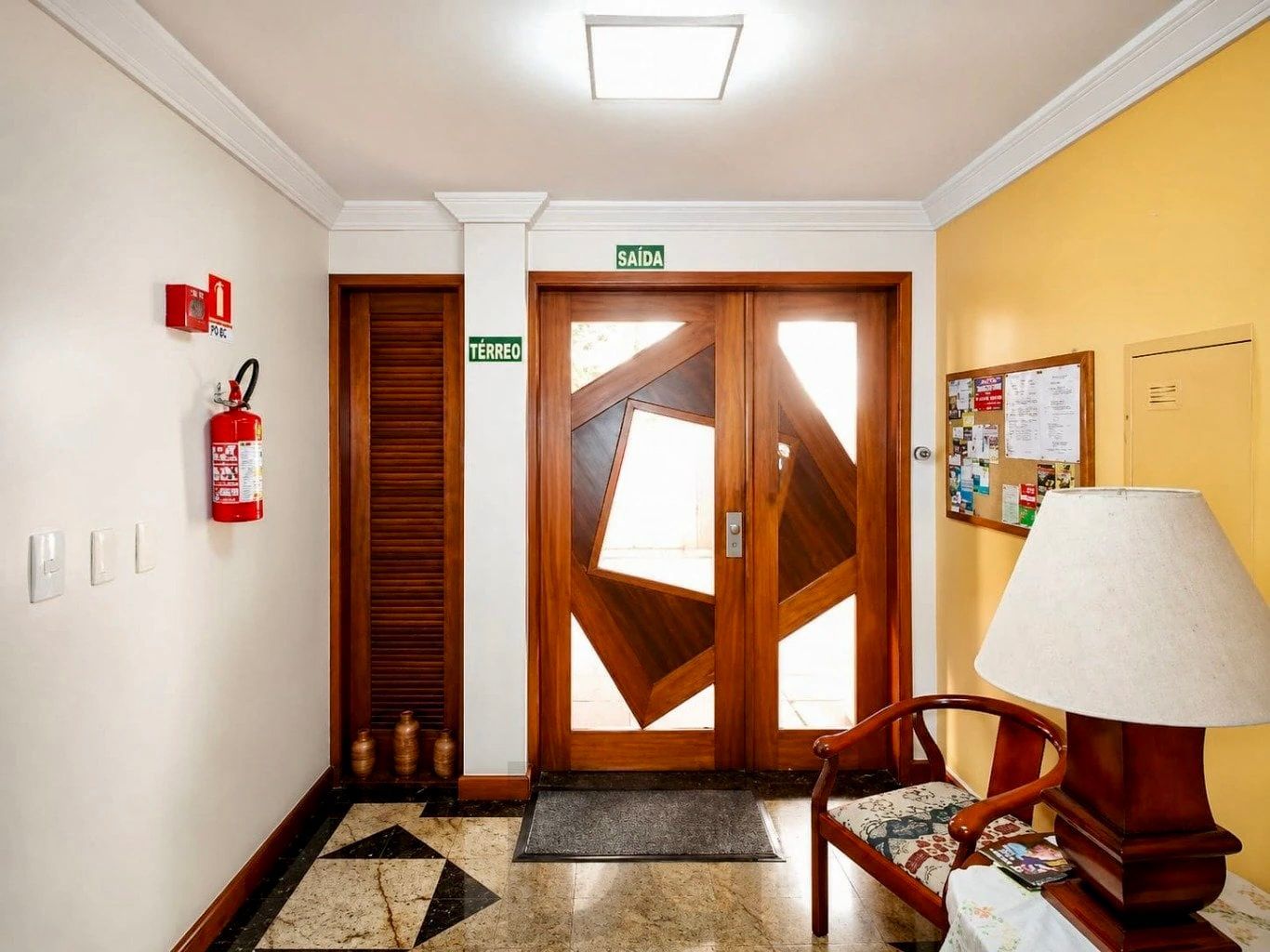 Apartamento mobiliado de 2 dormitórios com sacada churrasqueira, elevador vaga — foto 40