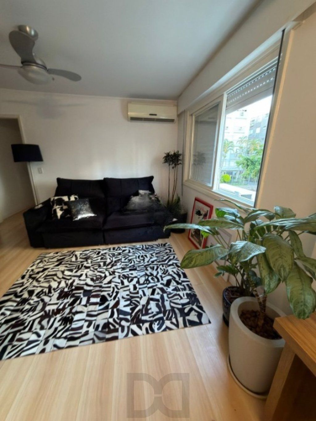 Apartamento 2 quartos mobiliado no Menino Deus — foto 1