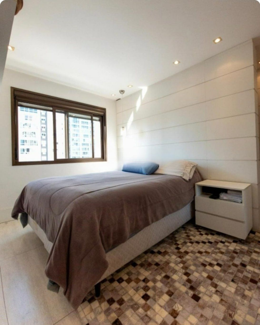 Apartamento de 2 dormitórios, suíte, 1 vaga e elevador, no bairro Boa Vista. — foto 14