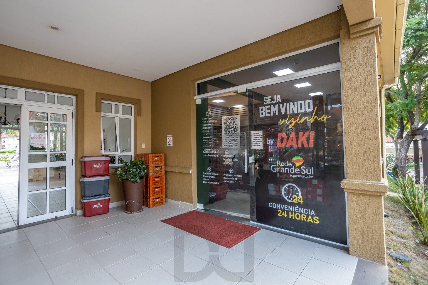 Casa com 4 quartos e 2 vagas em condomínio fechado no Bairro Ecoville. — foto 44