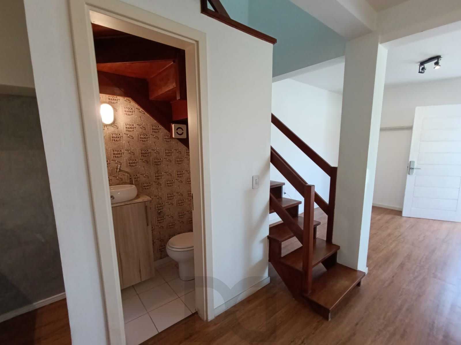 Casa em condomínio de 3 quartos, suíte e 2 vagas no bairro Mário Quintana — foto 10
