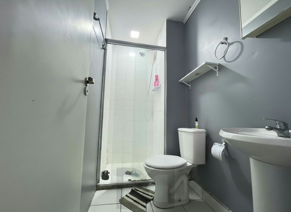 Apartamento 3 quartos, 1 vaga, elevador e piscina no bairro Cristal — foto 12