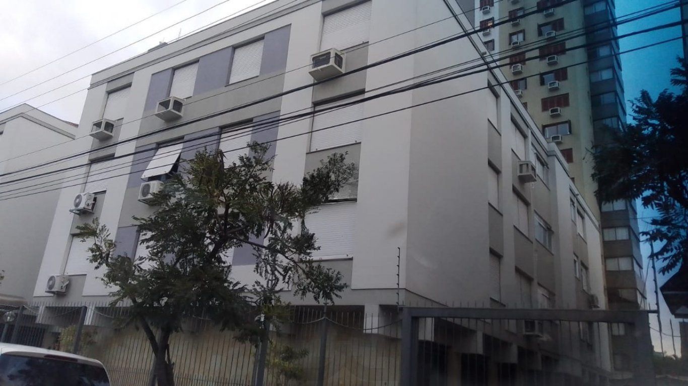 Apartamento com 3 quartos e 2 vagas de garagem no Bairro Jardim Itu/ Planalto. — foto 3