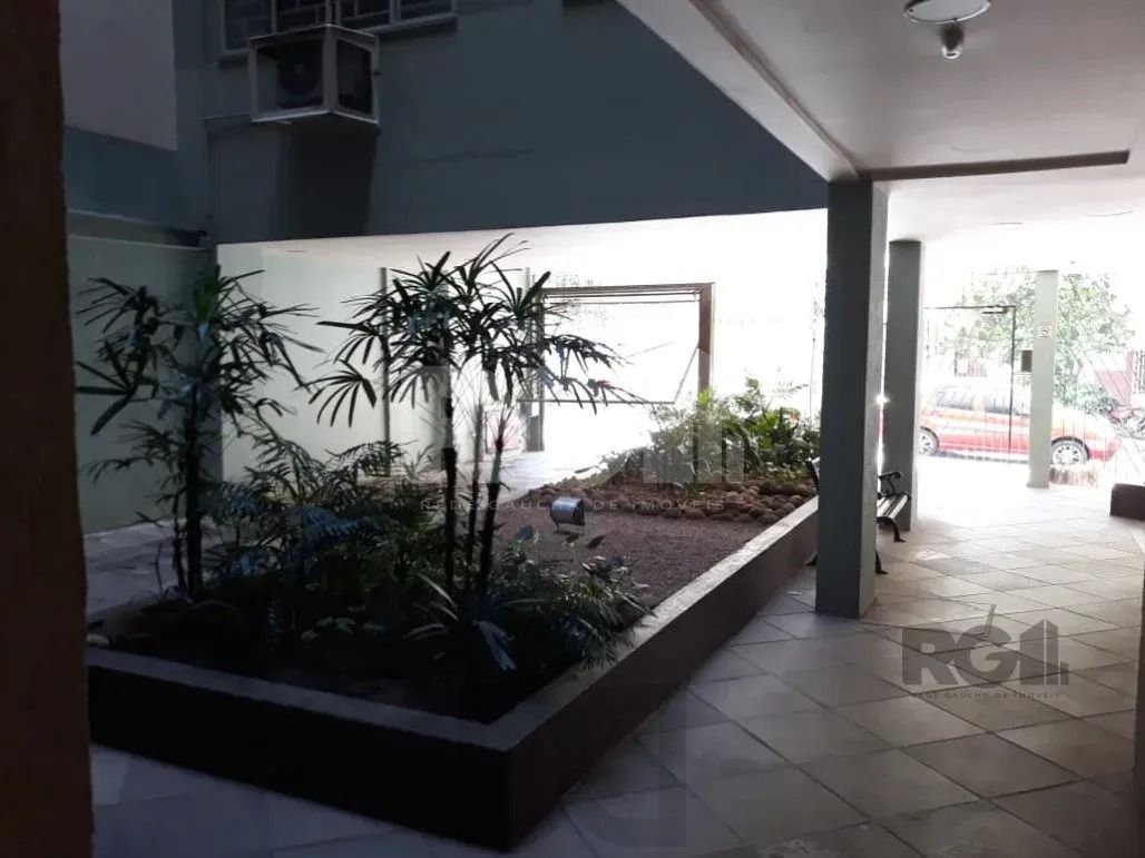 Apartamento 2 Dormitórios e elevador no Centro Histórico — foto 24