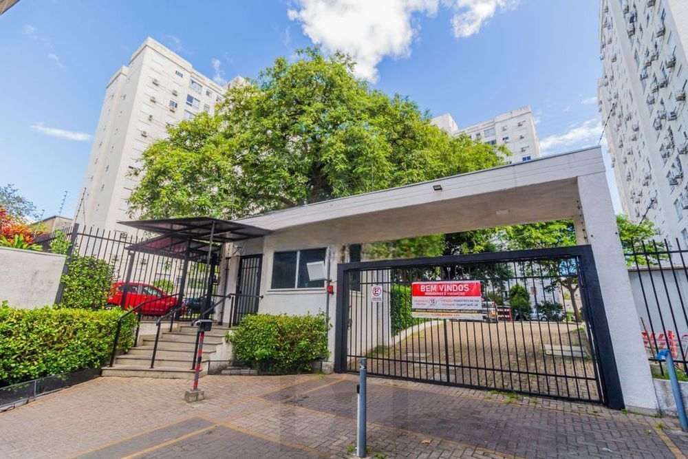 Apartamento 2 dormitórios, 1 suíte, 1 vaga e churrasqueira na Bento Gonçalves. — foto 3