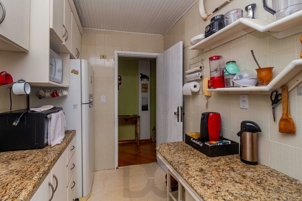 Apartamento 2 dormitórios, 1 vaga, churrasqueira e 77m² na José do Patrocinio. — foto 14