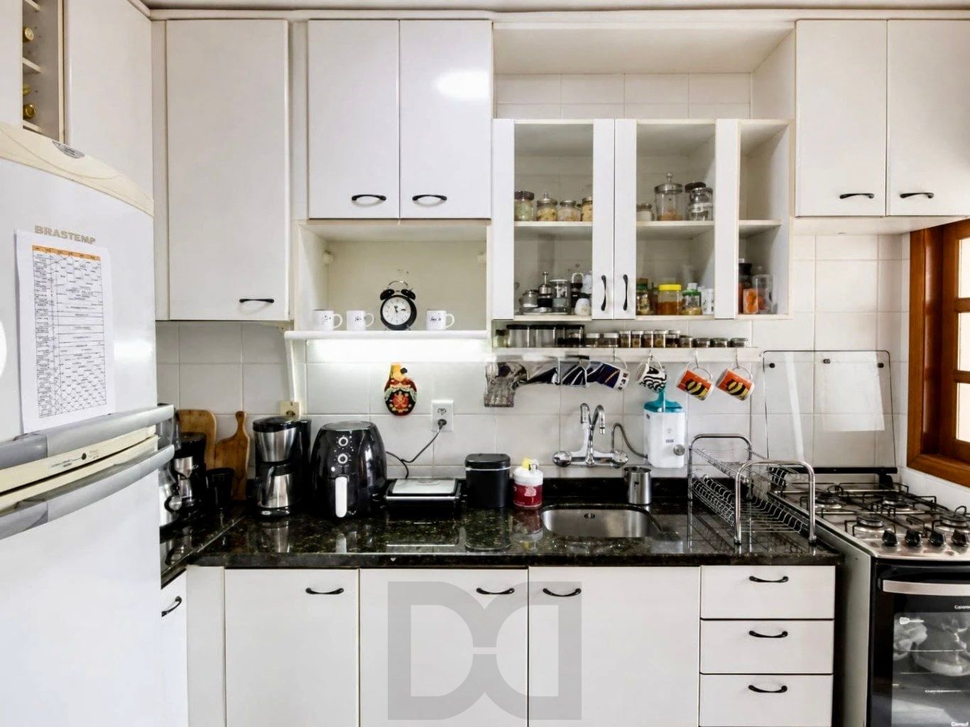 Apartamento mobiliado de 2 dormitórios com sacada churrasqueira, elevador vaga — foto 6