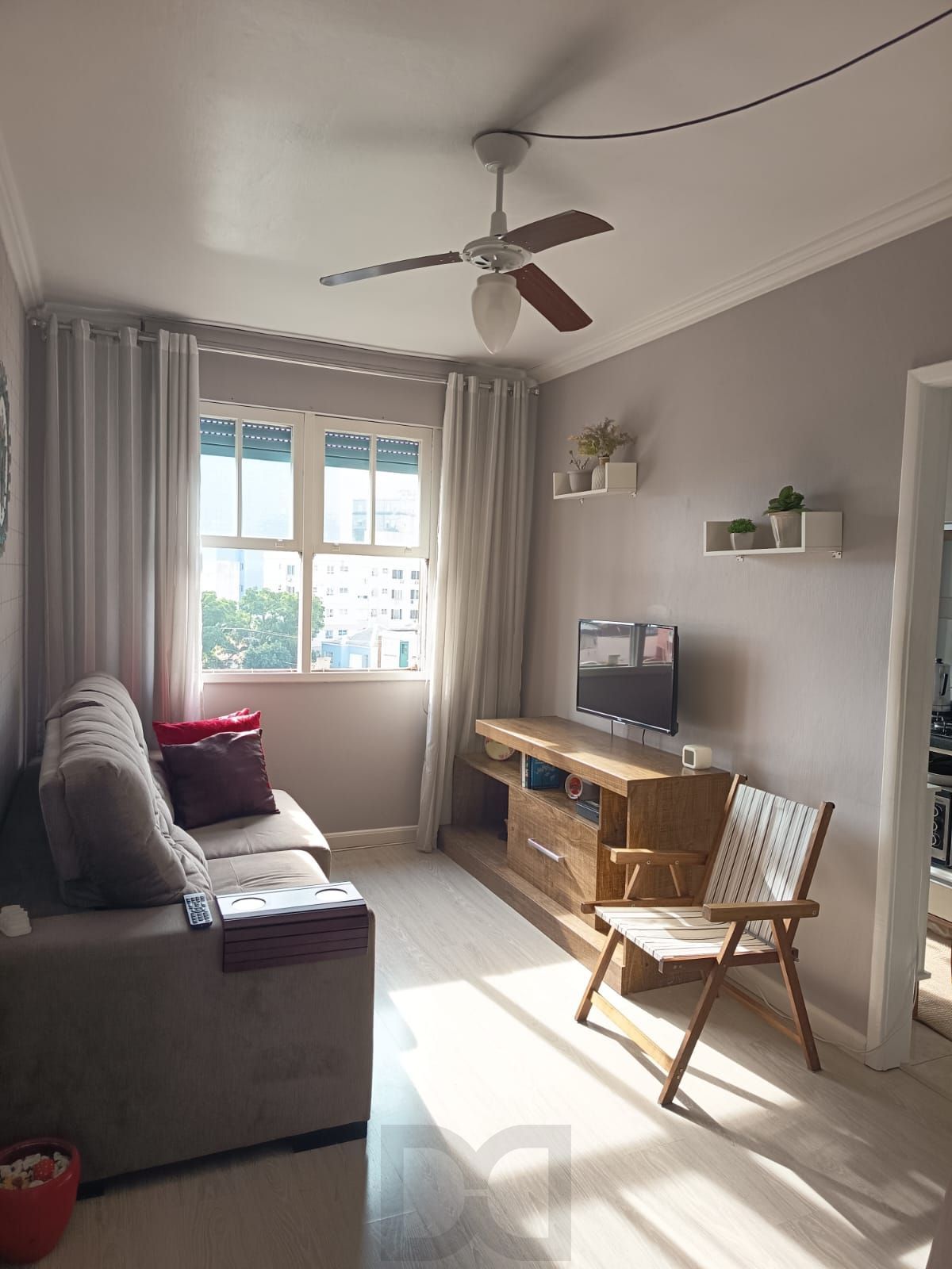 Apartamento 2 D reformado, elevador , vaga na Azenha — foto 1