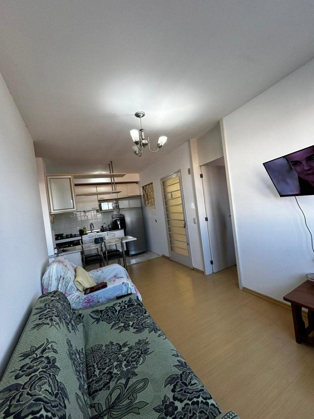 Apartamento de 2 quartos, elevador e 1 vaga no bairro Sarandi — foto 4