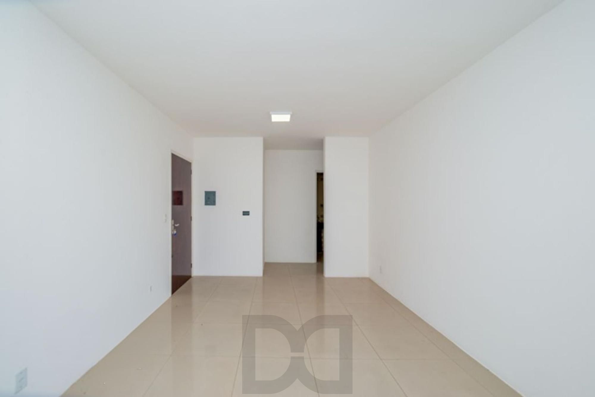 Apartamento com 2 quartos, 2 banheiros e 1 vaga no bairro Azenha. — foto 6