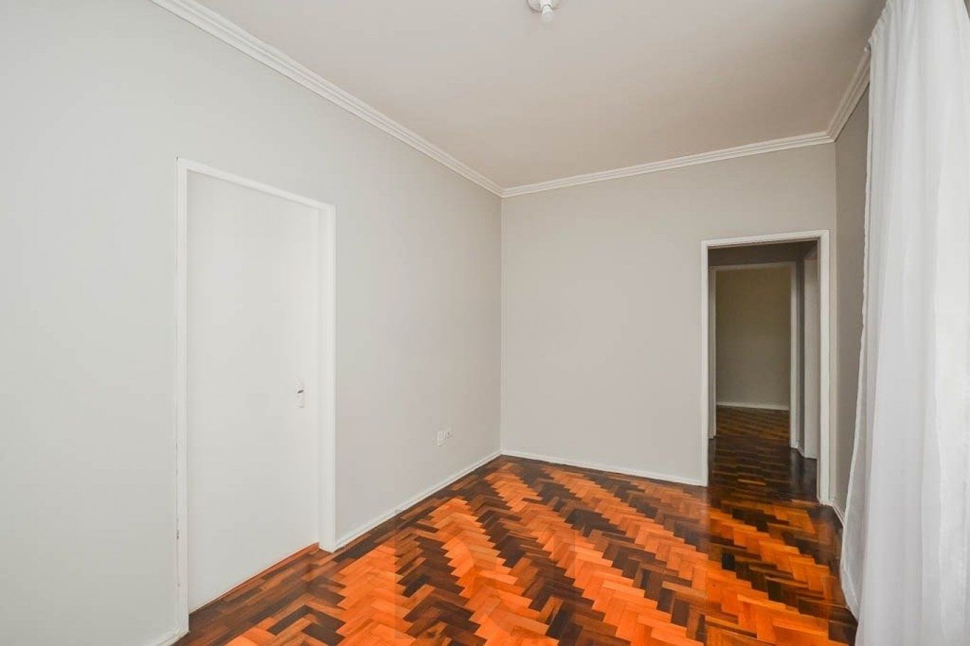 Apartamento à venda com 2 dormitórios 69 m² no Bairro Menino Deus — foto 6