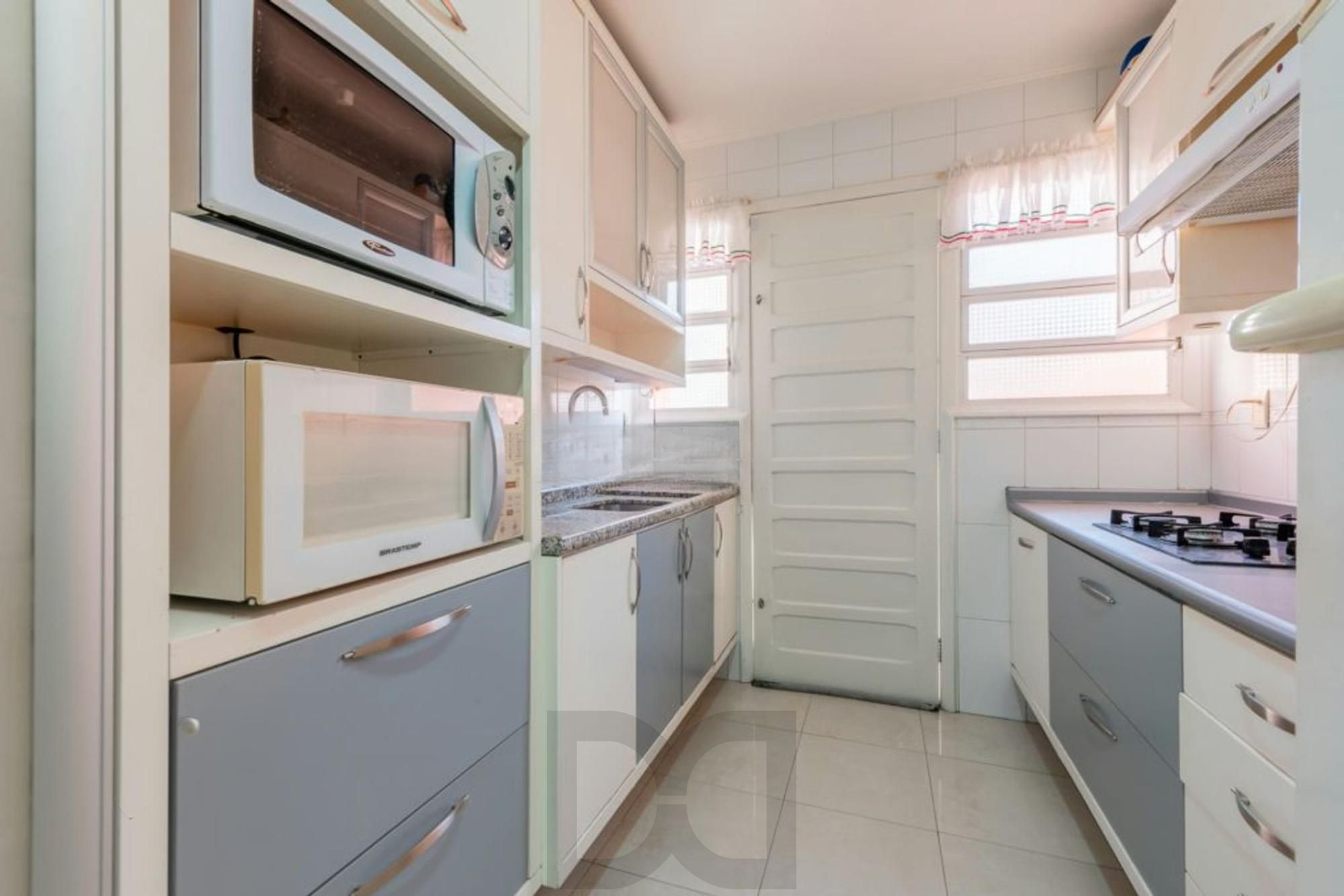 Casa com 3 dormitórios,1 suíte, 4 banheiros e 4 vagas, 203m² no Jardim Itu. — foto 12