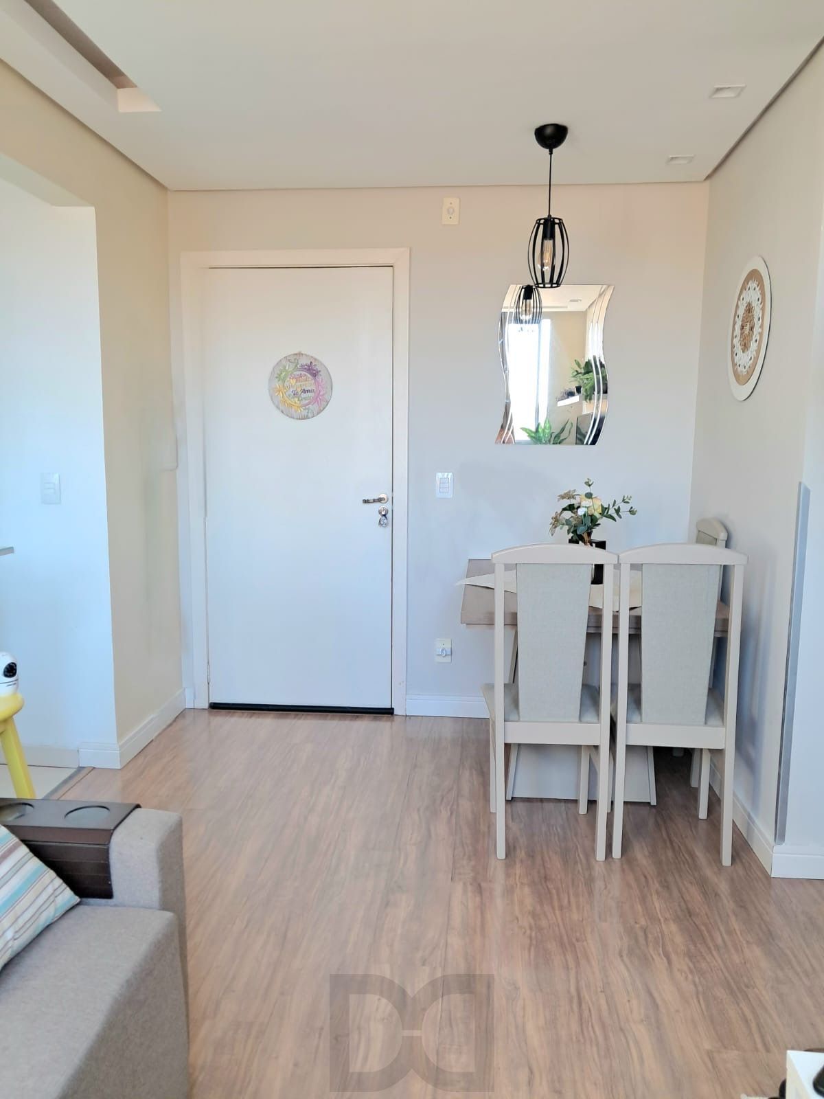 Apartamento semi mobiliado 2 dormitórios 1 vaga de garagem na Rua Sadi Castro. — foto 9
