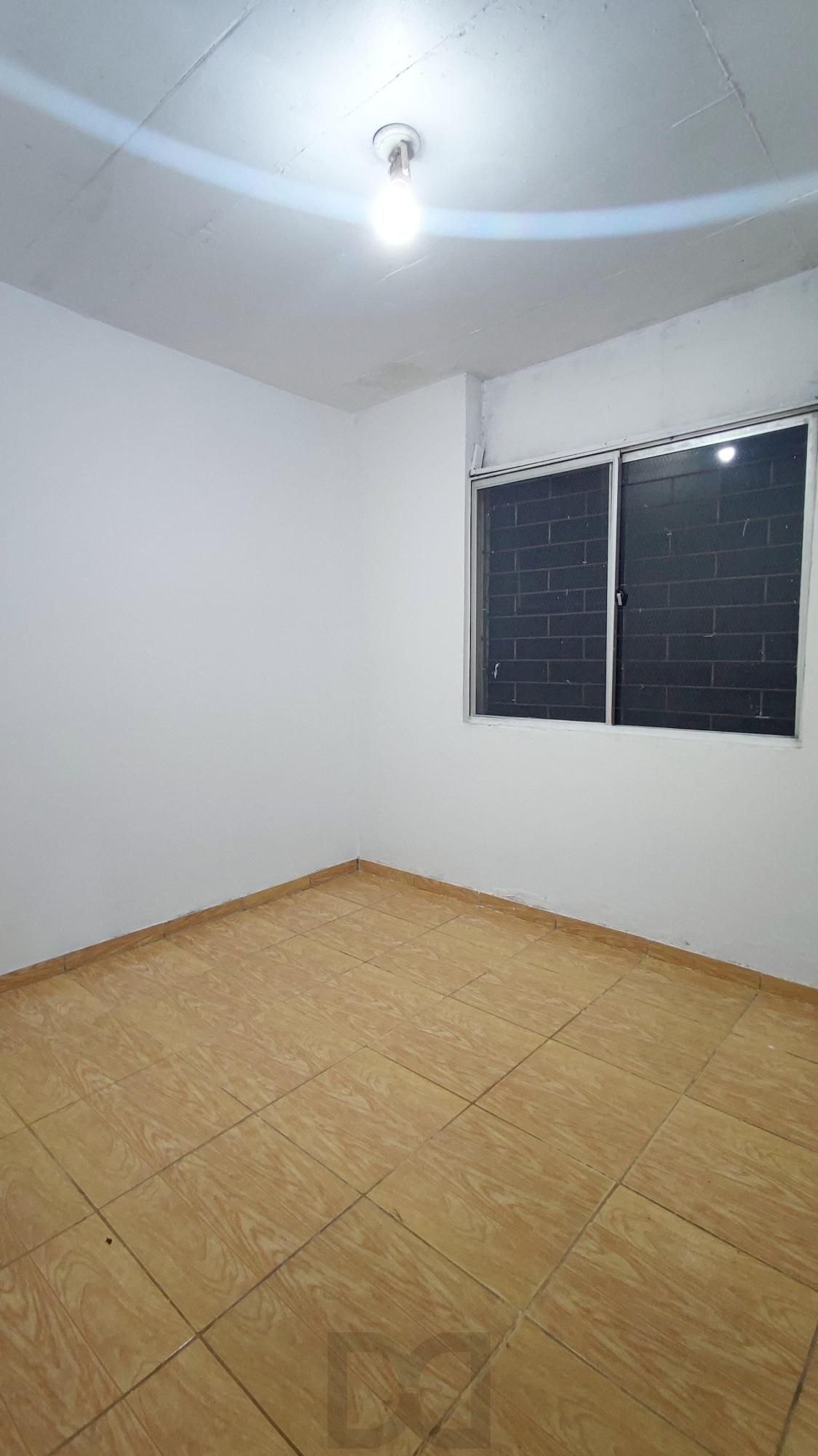 Apartamento Térreo, com 2 quartos, portaria e pátio no bairro Rubem Berta — foto 5