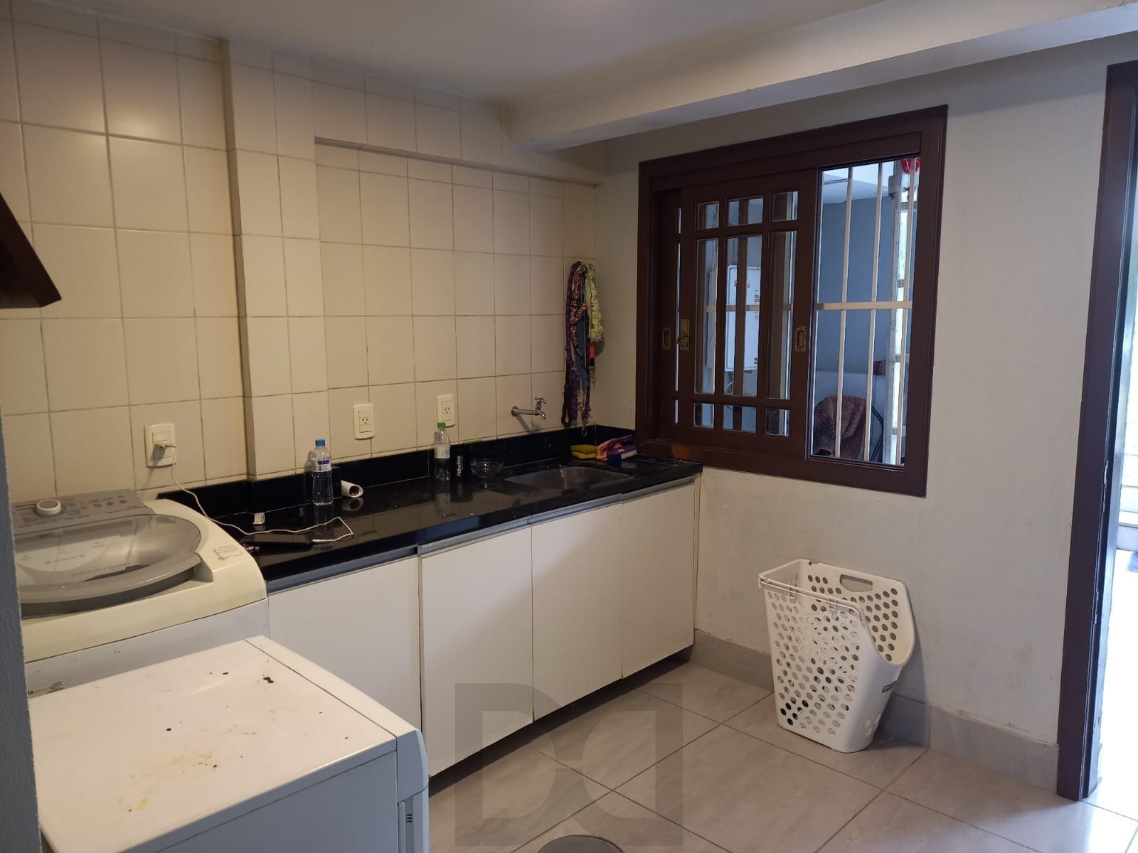 Casa com 4 dormitórios no Bairro Chácara das Pedras — foto 68