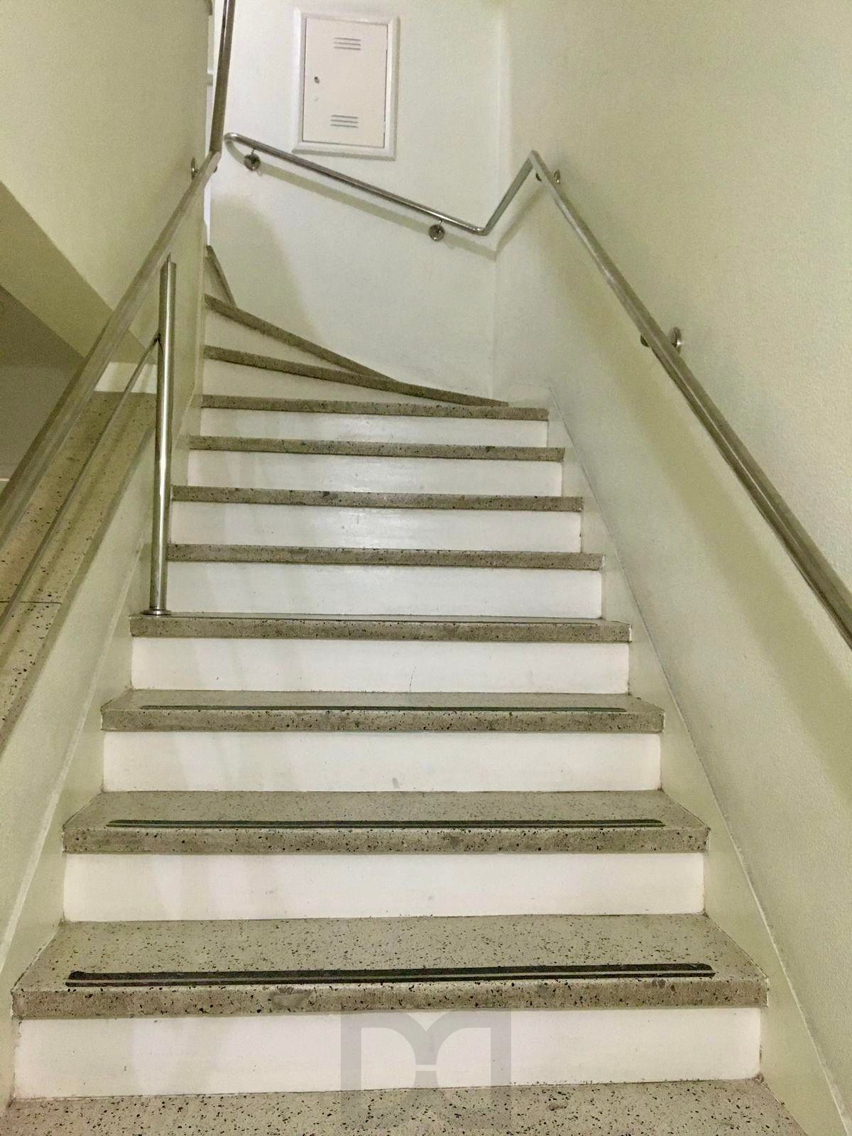 Apartamento 2 dormitórios reformado mobiliado próximo Assis Brasil Porto Alegre — foto 18