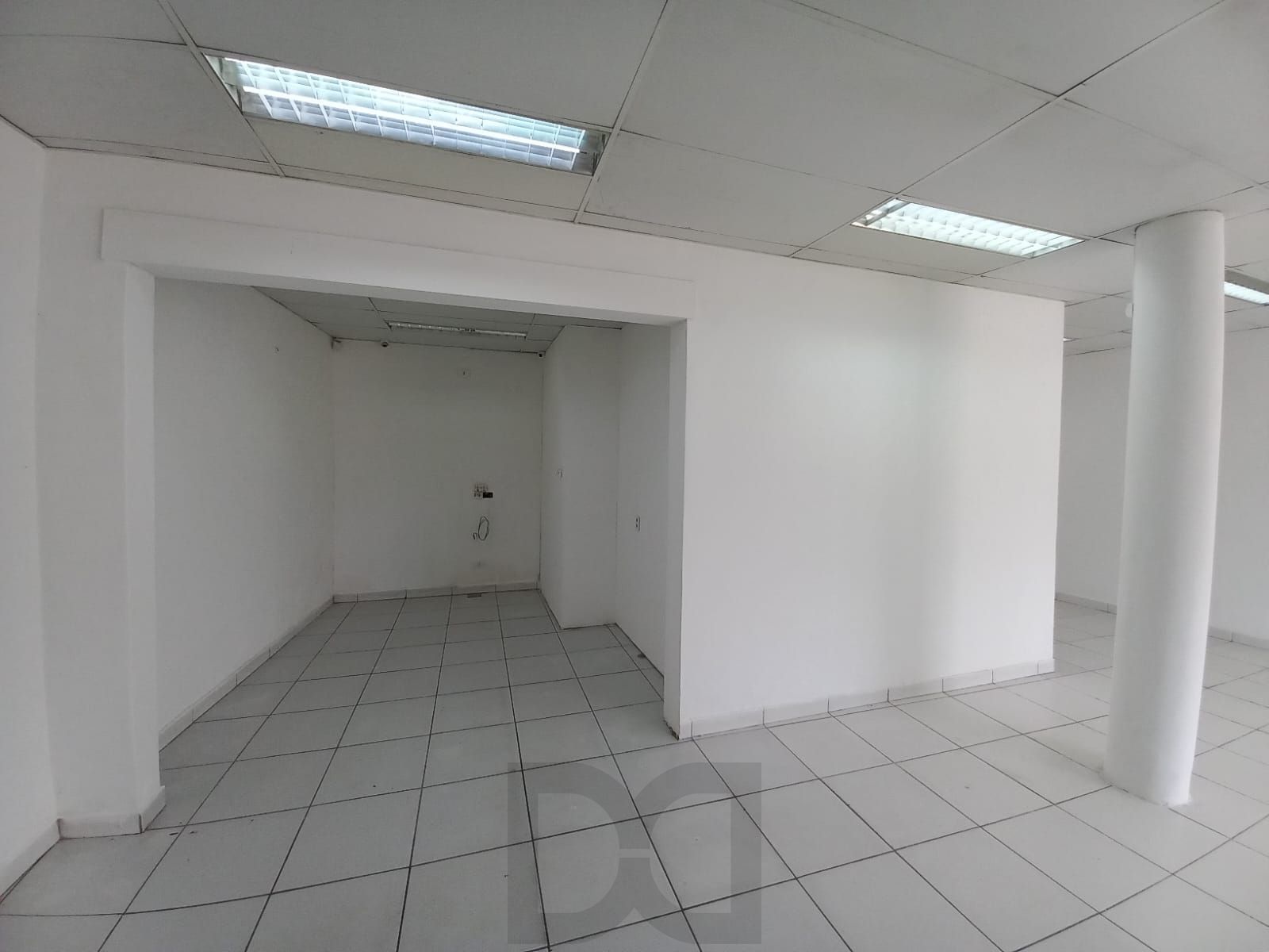 Loja Comercial na Assis Brasil com Alta Rentabilidade — foto 10