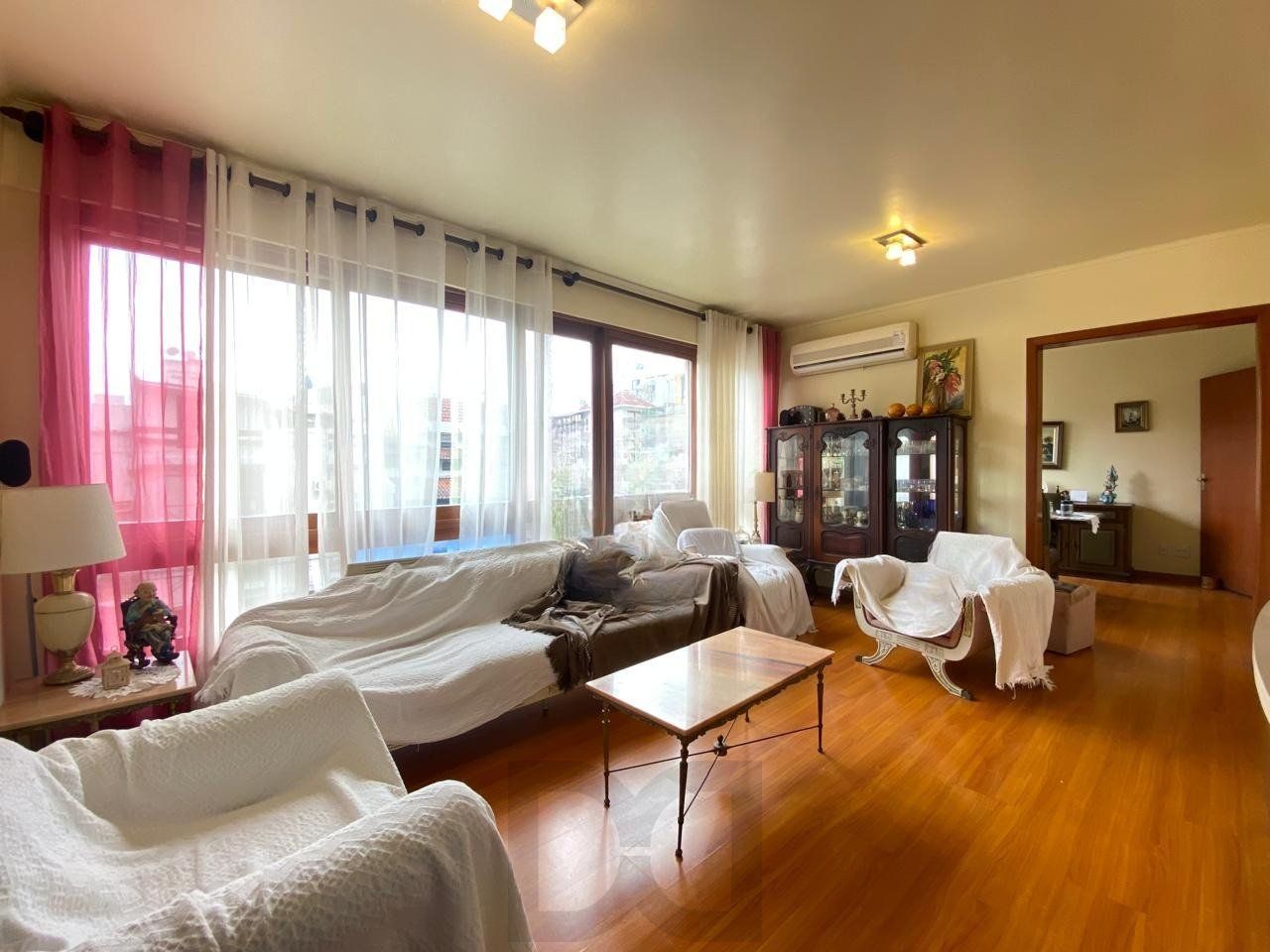 Apartamento com 3 quartos, 1suíte, 3 vagas e 146m² à venda em Bela Vista. — foto 1